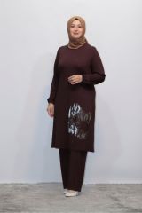 BÜYÜK BEDEN STİCKER BASKILI TAŞLI MERS PENYE TUNİK PANTOLON İKİLİ TAKIM