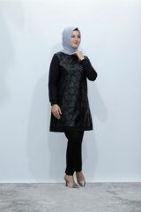Flok Baskılı Kare Derili Penye Tunik