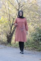 Büyük Beden Baskı Taşlı Ribana Yakalı Penye Tunik